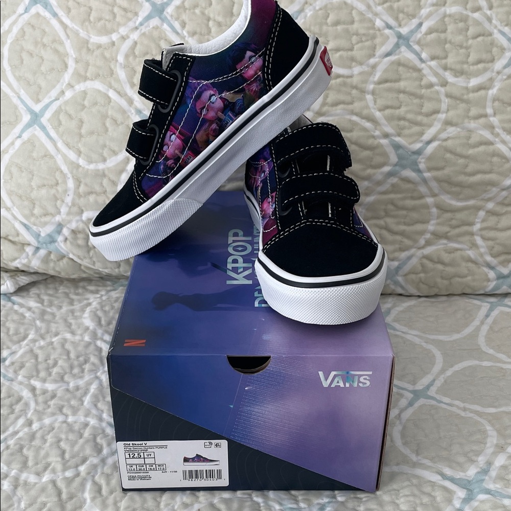 KPop Demon Hunters x Vans Little Kids Old Skool V Shoe